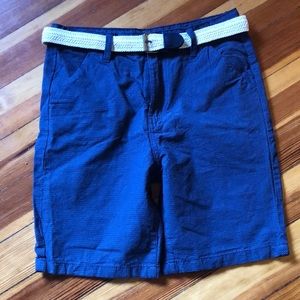 Navy shorts with belt